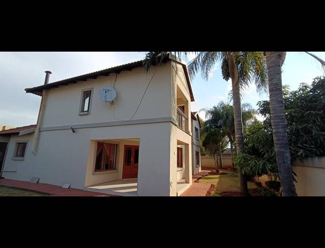 3 BEDROOM HOUSE FOR SALE IN GREEN ACRES ESTATE